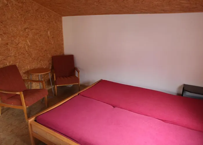 Ubytovani Lisny Maison d'hôtes *